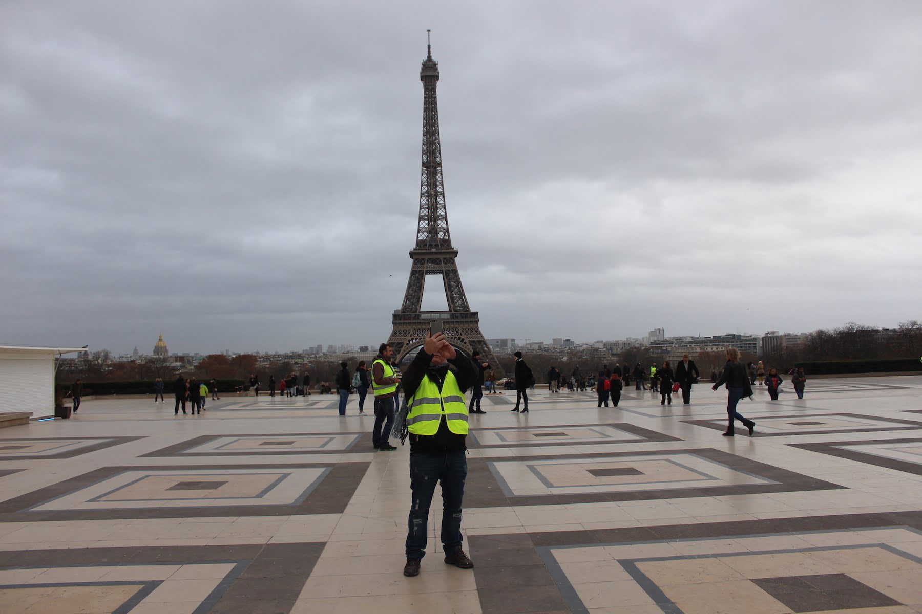 Panique à la Tour Eiffel