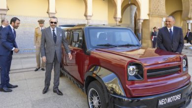 Présentation à SM le Roi d'un modèle de la 1ère marque automobile grand public marocaine et du prototype de véhicule à hydrogène d’initiative marocaine
