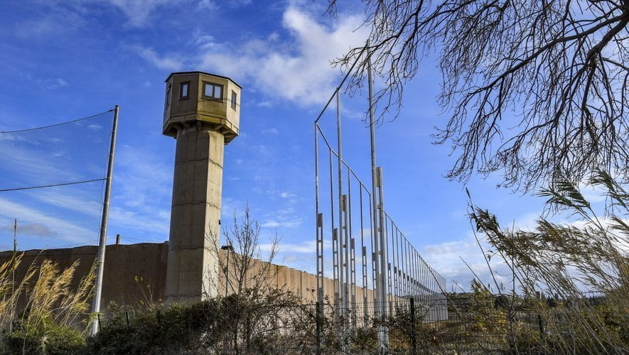 Prison de Perpignan : les surveillants du quartier disciplinaire portent secours à un détenu qui tentait de mettre fin à ses jours