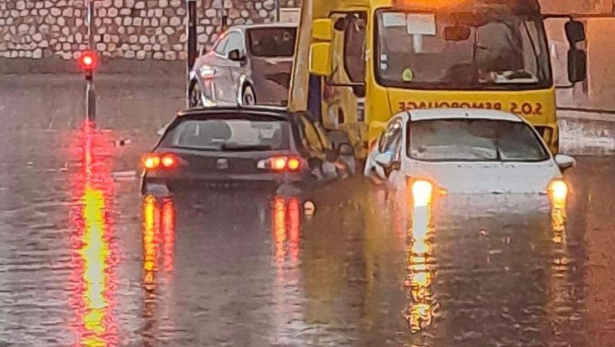 Perpignan : deux personnes chutent dans la Basse avec les fortes pluies, des recherches des pompiers en cours