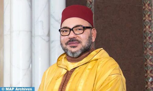 SM le Roi, Amir Al Mouminine, accomplit la prière du vendredi à la mosquée "Al Hadi" à Salé