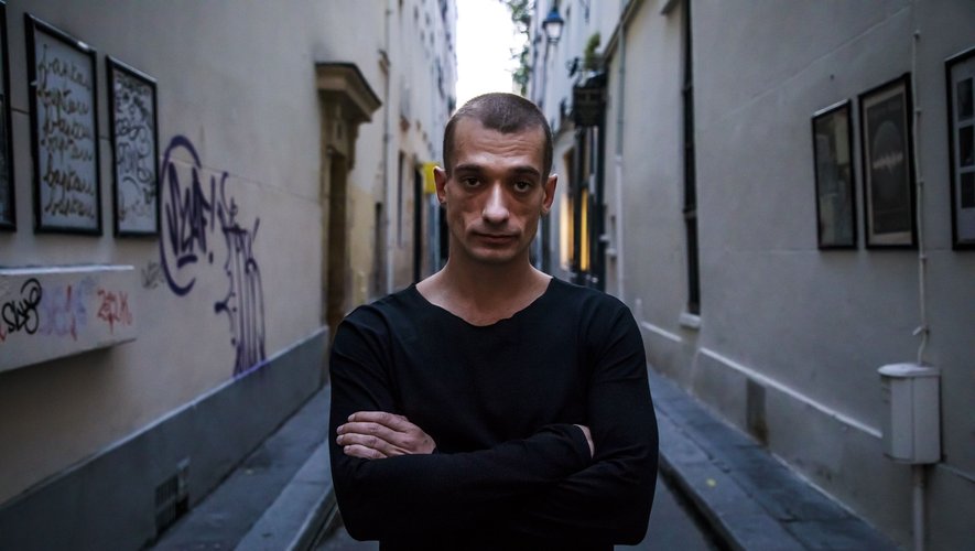 Affaire Benjamin Griveaux : Piotr Pavlenski condamné à six mois de prison ferme après la publication de vidéos intimes de l'ancien candidat à la mairie de Paris