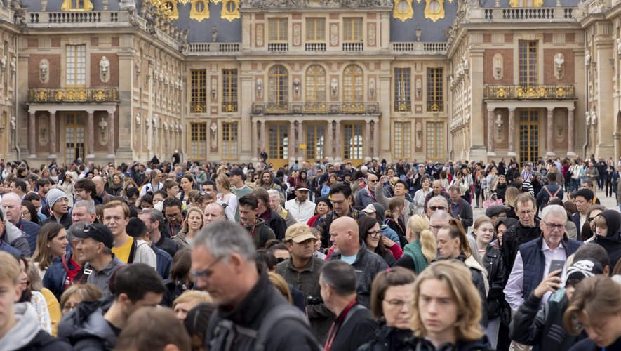 Alerte à la bombe au château de Versailles : "Le trône de Louis XIV va sauter. À plus", après une fausse alerte, un trentenaire jugé ce lundi