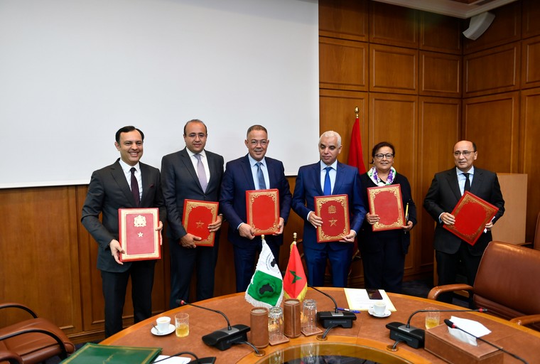 Le Maroc et la BAD signent des accords de plus de 2,9 MMDH