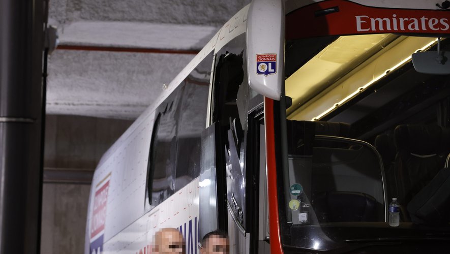 OM-OL annulé: 30 jours d'ITT pour Fabio Grosso après le caillassage du bus de Lyon à Marseille, 9 personnes placées en garde à vue