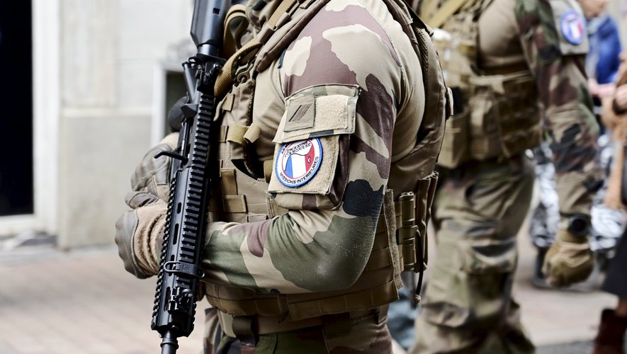 Carcassonne : deux hommes alcoolisés insultent et menacent avec un couteau des militaires