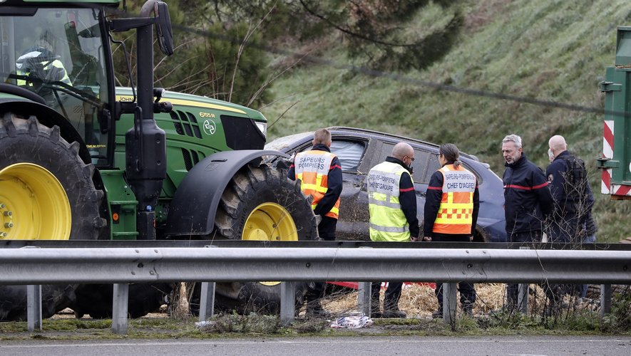 Colère des agriculteurs : après la mort d'une agricultrice en Ariège, les politiques se déchirent sur la mise en place ou non d'une minute de silence