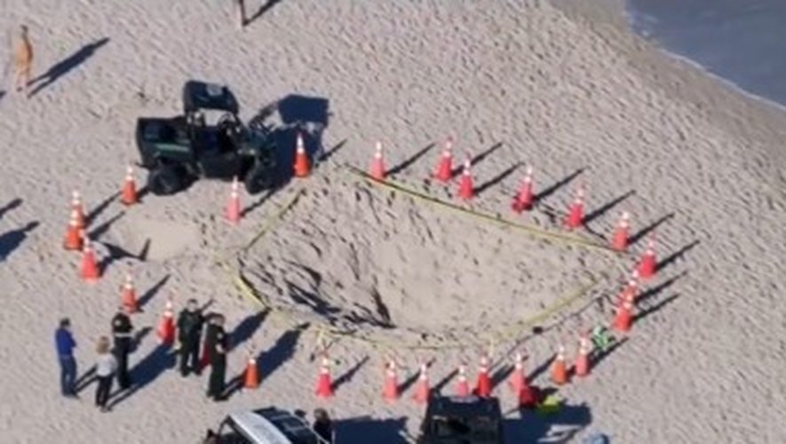 Ils avaient creusé "un trou de 2 mètres" dans le sable : deux enfants ensevelis sur la plage, un garçon de 7 ans dans un état critique, sa petite sœur est décédée
