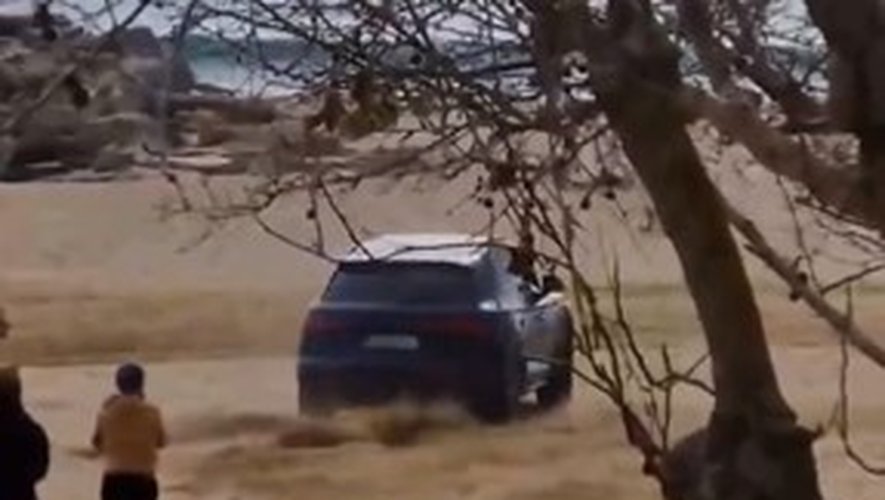 Ivre au volant de son SUV, il fait des dérapages sur la plage : un Français écope de 1000 euros d'amendes