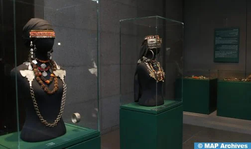 Doha : Marocains et étrangers explorent la richesse des bijoux berbères marocains