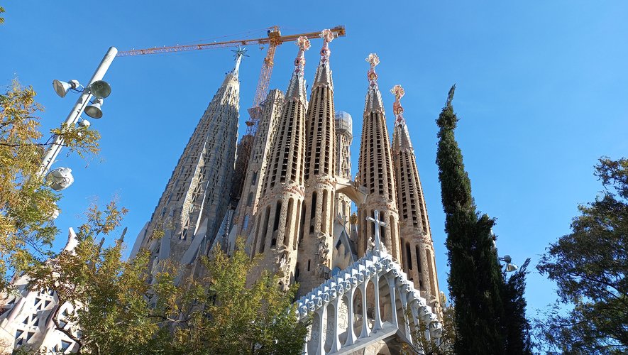 La Sagrada Família menacée par des terroristes… Des images inquiétantes retrouvées sur des jihadistes présumés