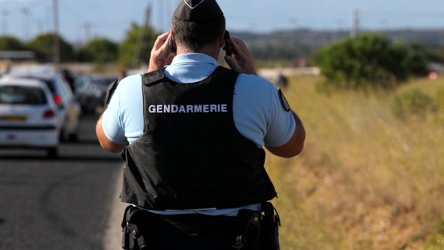 Pyrénées-Orientales : un homme blessé par arme à feu part en mobylette et se réfugie dans une boulangerie d’un village voisin