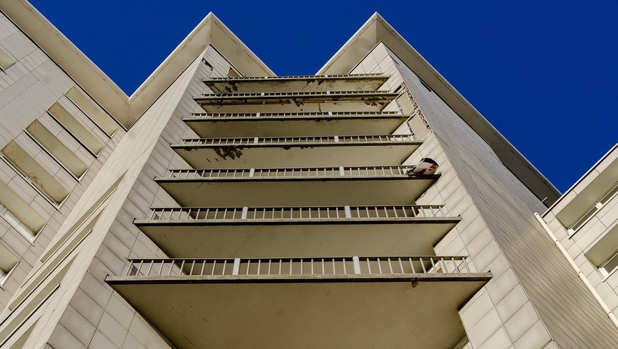 Il serait tombé depuis une fenêtre… Un enfant de 9 ans chute du 10ème étage de son immeuble