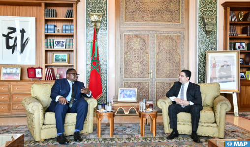 La Sierra Leone exprime son plein soutien à l’intégrité territoriale du Maroc et considère l’Initiative d’autonomie comme la seule solution “crédible, sérieuse et réaliste” à ce différend (Communiqué conjoint)