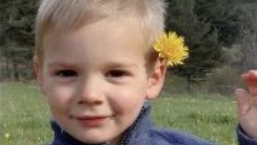 Mort d’Émile : il y a 35 ans, un autre petit garçon disparaissait à 60 km du Vernet… 16 mois après, ses vêtements étaient déposés près de chez lui