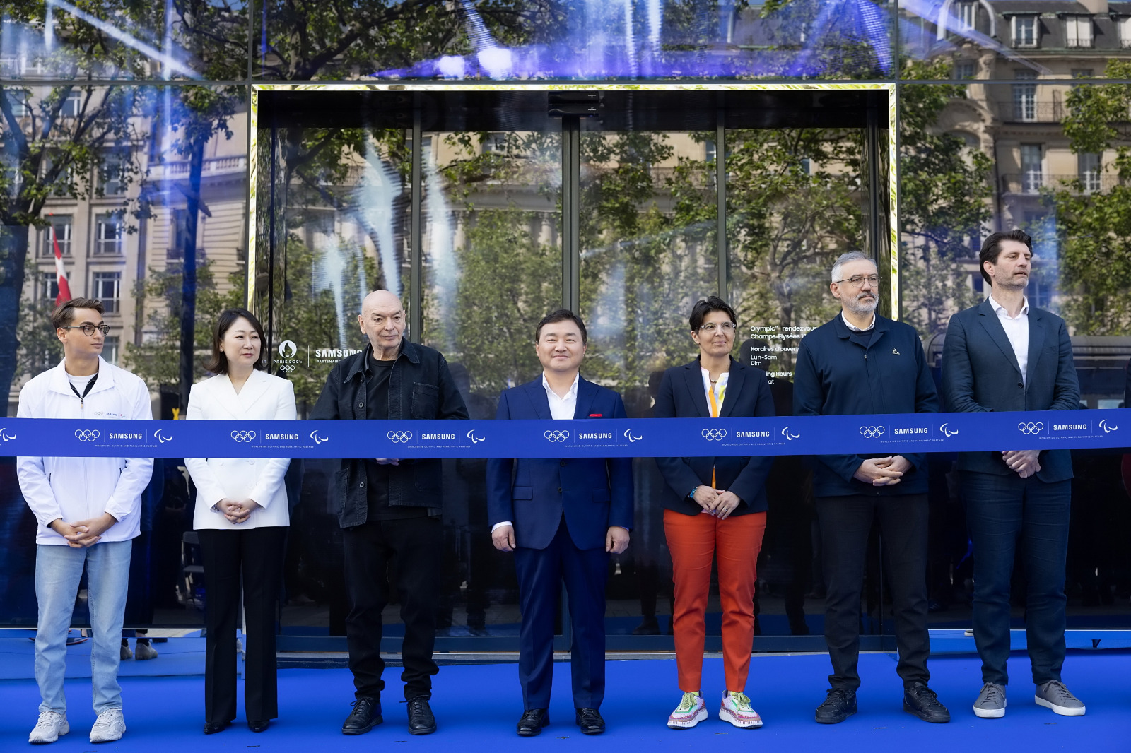 Jeux de Paris 2024 : Samsung lance la campagne "Open Always Wins" et inaugure un showcase en plein cœur de la capitale française