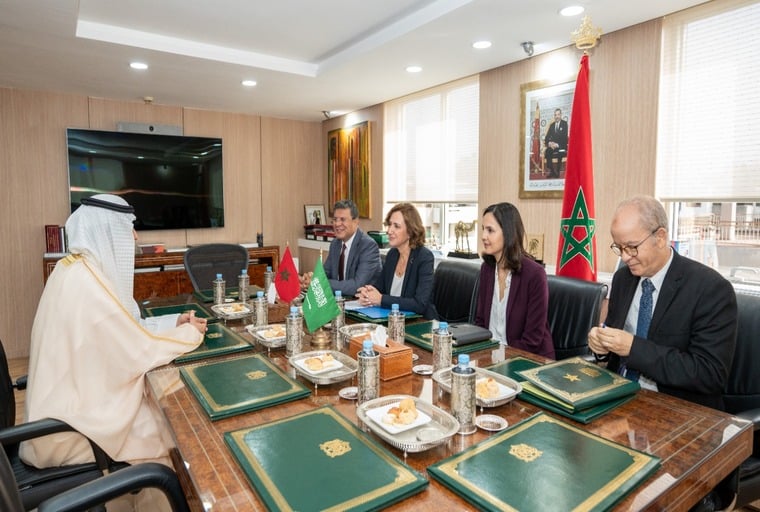 Renforcement de la Coopération touristique : Séance de travail entre Mme Ammor et l’Ambassadeur d’Arabie Saoudite