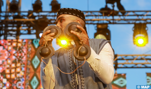 Festival Gnaoua d’Essaouira: la fusion des styles Gnaoua, Flamenco, Batucada et Zaouli, un véritable hymne au métissage culturel