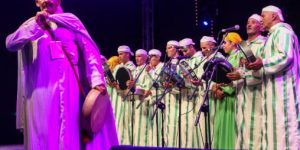 53è FNAP à Marrakech : La Place Jemaâ Fna vibre aux rythmes de chants et danses folkloriques