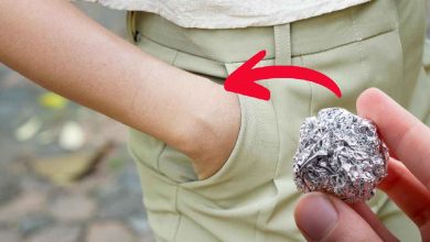 Mettez 1 boule de papier d’aluminium dans votre poche