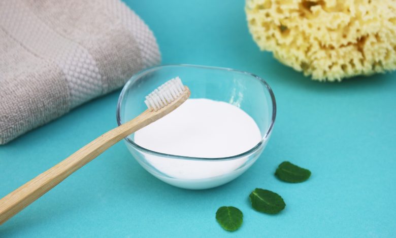 Ce rince-bouche élimine le tartre des dents en 1 minute
