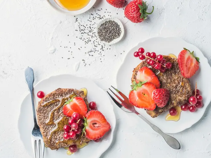 Pain Perdu aux Chia et Fruits Frais